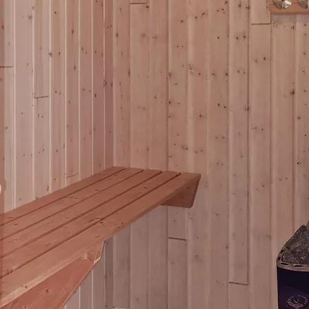 Дом отдыха Gorgeous In With Sauna Tarm